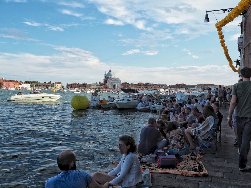 Spettatori alla Festa del Redentore