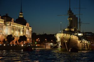 notti bianche a San Pietroburgo - incrociatore aurora