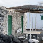 le case bianche sulla spiaggia di El Golfo Lanzarote