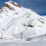 La distesa di neve bianca all'Ospizio Bernina