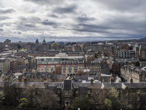 Edimburgo dalla spianata del castello