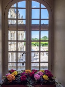 Una finestra fiorita