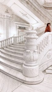 scale del parlamento di Bucarest