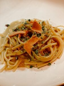Linguine bottarga, pistacchio e zenzero fresco