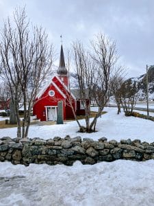 La chiesa di Fkackstad. Lofoten