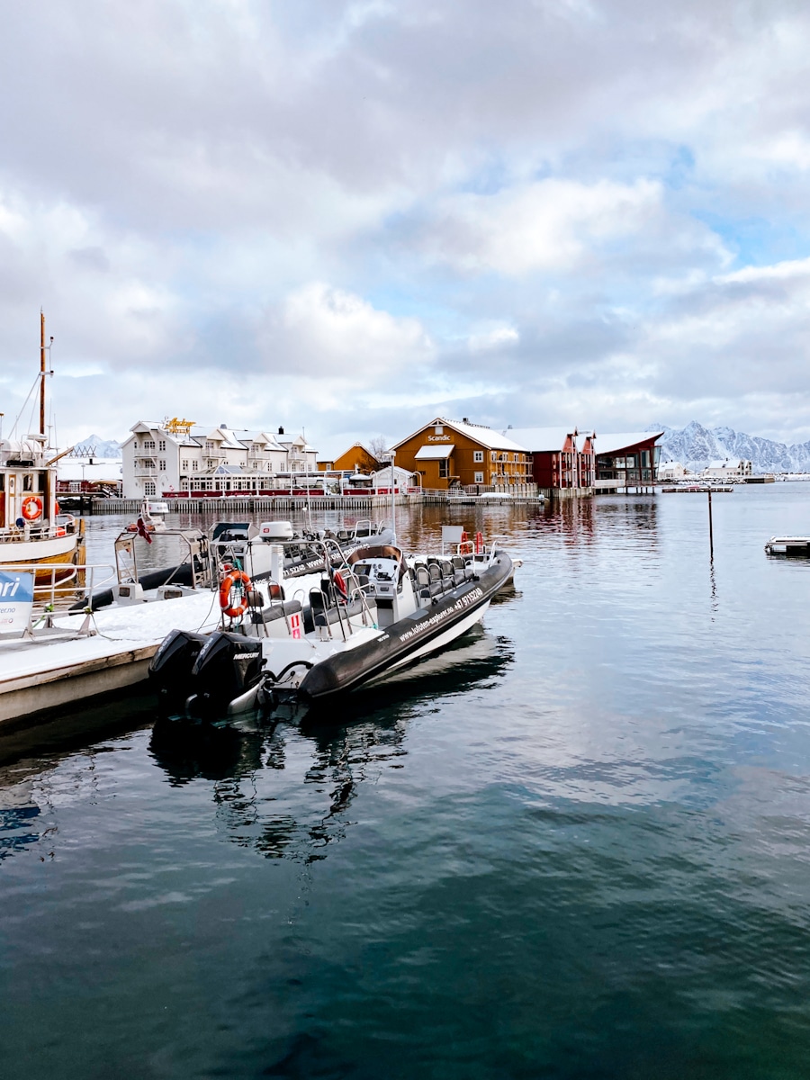 Il nostro RIB nel porto di Svolvær