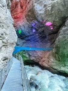 Sulla Spiderwer web tra le Gole di Grindelwald