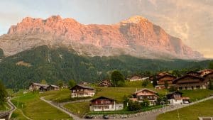 Il villaggio di Grindelwald e l'Eiger sullo sfondo