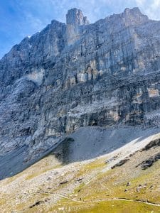 L'Eiger Trail ai piedi della parete nord Eiger